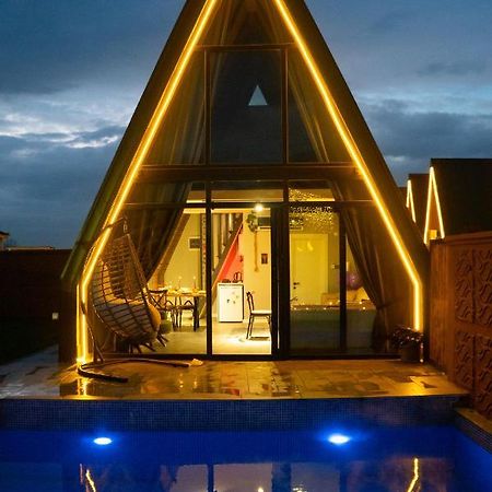 Triangle Life Suit Hotel คาร์เทเพ ภายนอก รูปภาพ